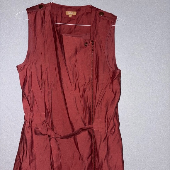 Takara Tops - Sleeveless Red Zip-Up Blouse